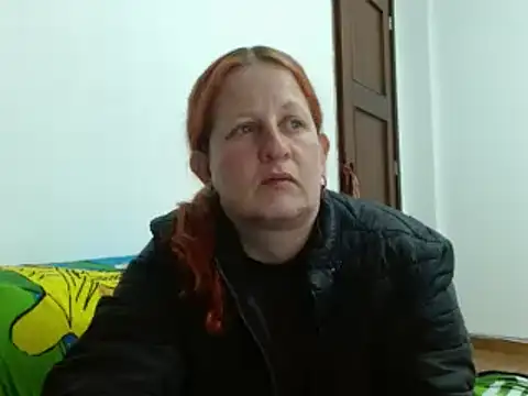 ViioletaMora online show from 10/13/25, 05:07