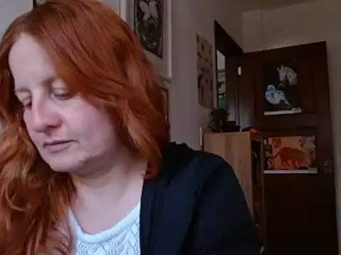 ViioletaMora online show from 05/06/26, 08:47