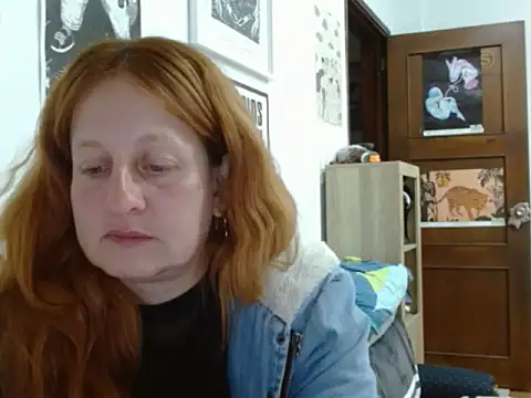 ViioletaMora online show from 05/19/26, 01:56