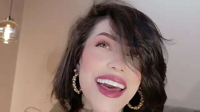 Hannah Borbon online show from 03/22/26, 02:37