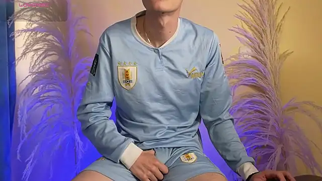 Snapshot of Elian_Cooper chatting on 01/24/25, 01:14 Elian Cooper online show from 01/24/25, 01:14