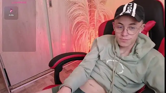 Snapshot of Elian_Cooper chatting on 02/27/25, 01:28 Elian Cooper online show from 02/27/25, 01:28