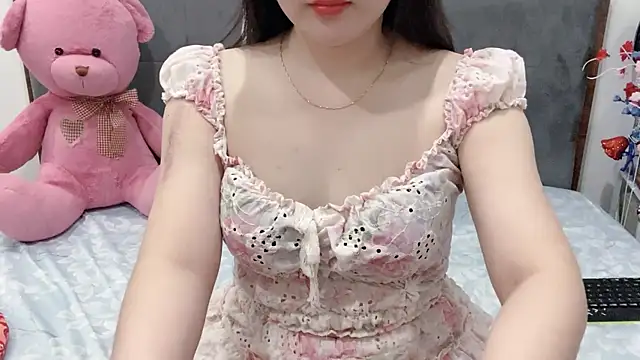 Funikio online show from 05/17/26, 01:25