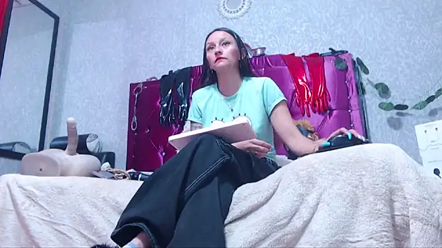 AyshaScott online show from 04/12/26, 03:17