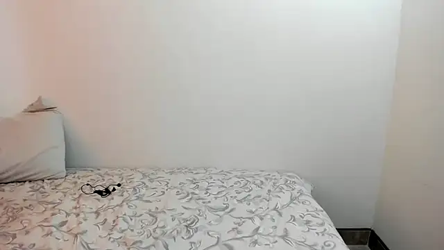 Snapshot of MonicaGarcia_ chatting on 02/20/25, 06:24 MonicaGarcia online show from 02/20/25, 06:24