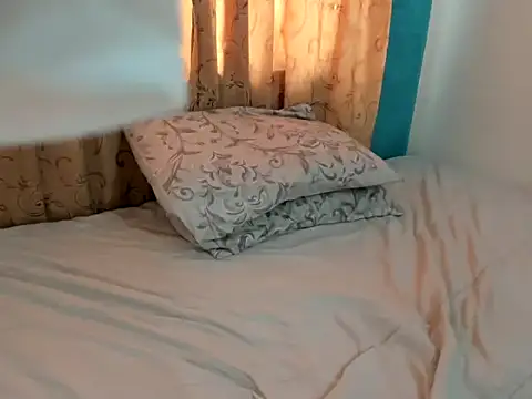 Snapshot of MonicaGarcia_ chatting on 03/07/25, 08:11 MonicaGarcia online show from 03/07/25, 08:11