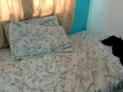 Snapshot of MonicaGarcia_ chatting on 03/18/25, 08:26 MonicaGarcia online show from 03/18/25, 08:26