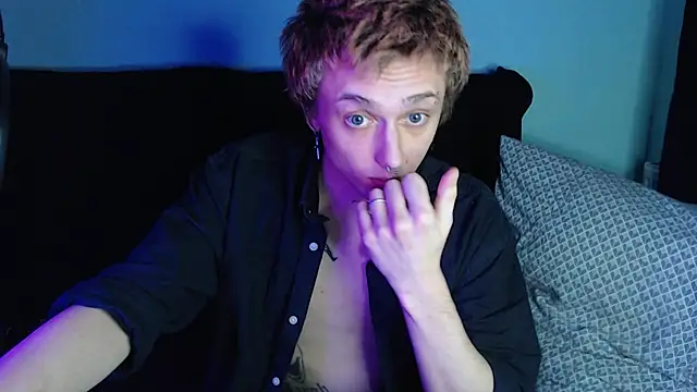 axxxturel online show from 12/21/24, 12:09