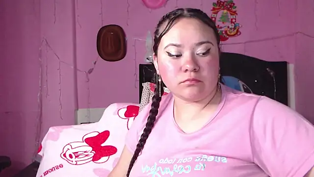 NikkiRous  online show from 02/10/25, 06:56