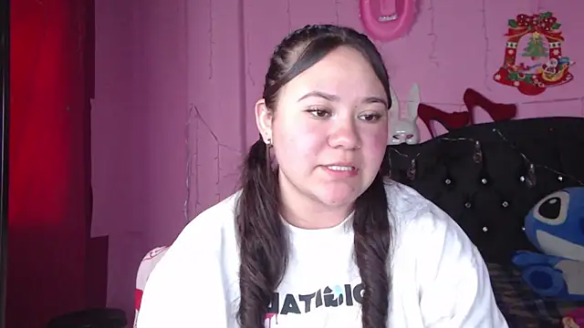 NikkiRous  online show from 02/22/25, 07:14