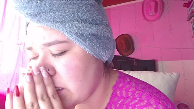 NikkiRous  online show from 01/18/26, 01:48