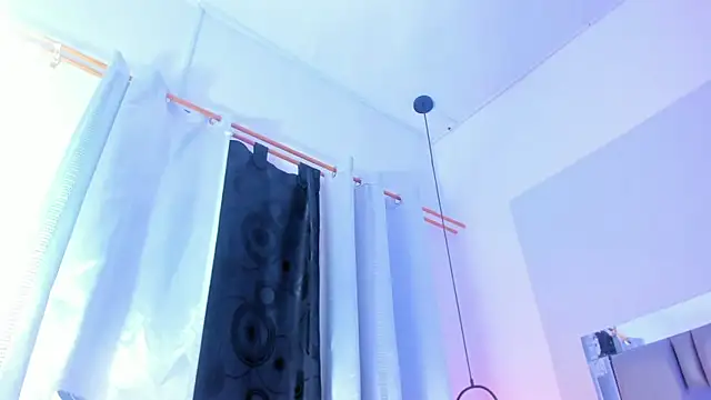 Snapshot of Emily_Gil1 chatting on 01/31/25, 05:10 Emily Gil1 online show from 01/31/25, 05:10