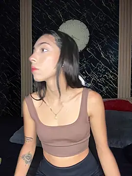 Ema azel online show from 01/05/25, 01:47