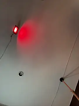 Ema azel online show from 10/31/25, 01:45