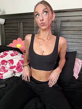 BrattyBae xo online show from 01/12/25, 07:21