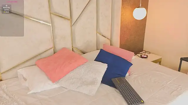 AilishBenson online show from 02/10/26, 08:24