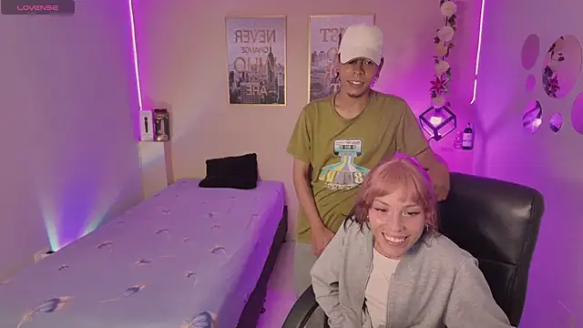 Snapshot of KokoAndRin chatting on 02/08/25, 09:36 KokoAndRin online show from 02/08/25, 09:36