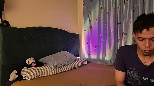 Snapshot of KokoAndRin chatting on 03/20/25, 01:57 KokoAndRin online show from 03/20/25, 01:57