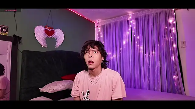 Snapshot of KokoAndRin chatting on 11/09/25, 09:07 KokoAndRin online show from 11/09/25, 09:07