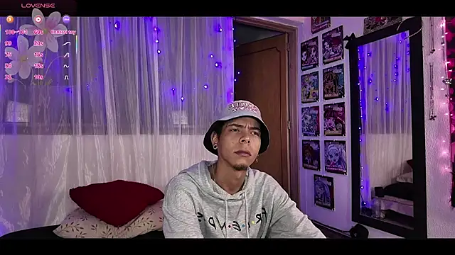KokoAndRin online show from 04/05/26, 05:04