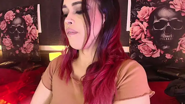 EvaaFoxxy1 online show from 04/05/26, 12:02