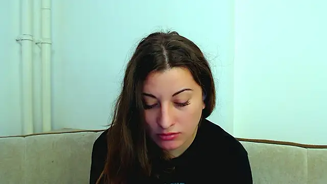 Helen Adams  online show from 12/02/24, 08:09