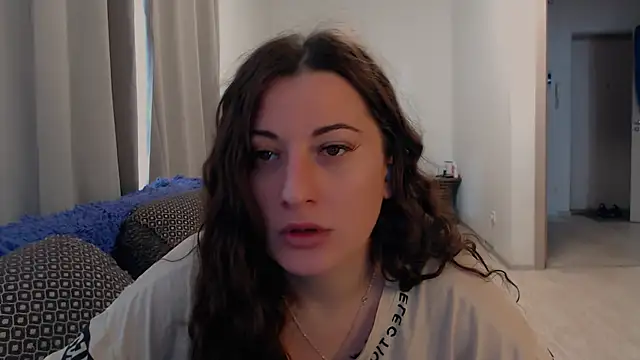 Helen Adams  online show from 07/08/26, 06:18