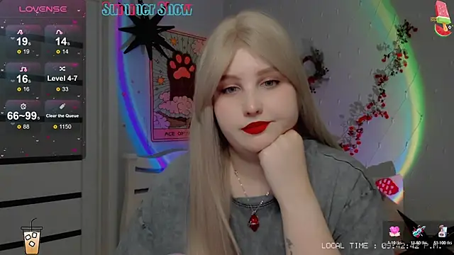 Snapshot of Crystal_Chris chatting on 12/13/24, 07:43 Crystal Chris online show from 12/13/24, 07:43