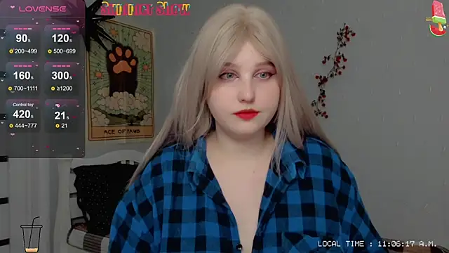 Snapshot of Crystal_Chris chatting on 01/14/25, 10:23 Crystal Chris online show from 01/14/25, 10:23