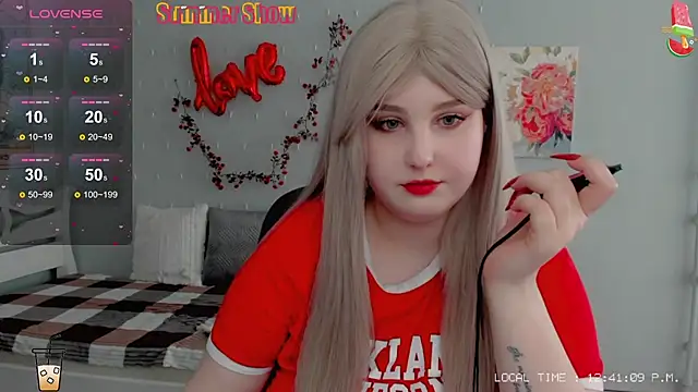 Snapshot of Crystal_Chris chatting on 03/11/25, 10:40 Crystal Chris online show from 03/11/25, 10:40