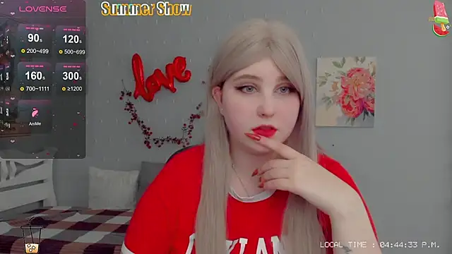 Snapshot of Crystal_Chris chatting on 03/13/25, 02:44 Crystal Chris online show from 03/13/25, 02:44