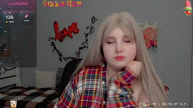 Snapshot of Crystal_Chris chatting on 03/15/25, 04:57 Crystal Chris online show from 03/15/25, 04:57