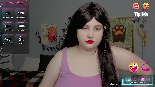 Snapshot of Crystal_Chris chatting on 09/21/25, 04:52 Crystal Chris online show from 09/21/25, 04:52