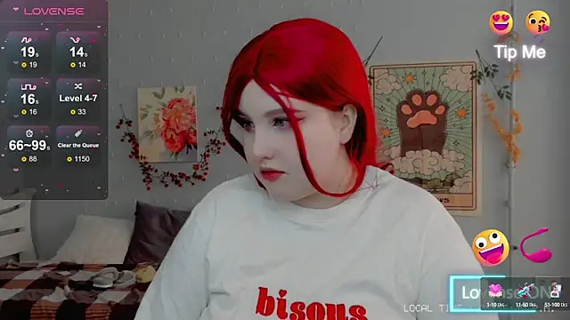 Snapshot of Crystal_Chris chatting on 09/28/25, 10:53 Crystal Chris online show from 09/28/25, 10:53