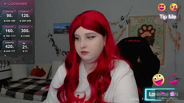 Snapshot of Crystal_Chris chatting on 11/18/25, 08:41 Crystal Chris online show from 11/18/25, 08:41