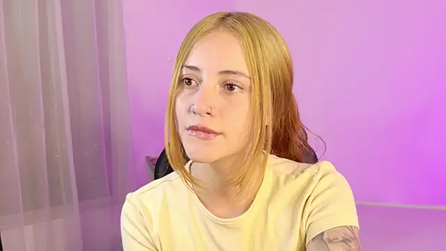 annie mora online show from 04/14/26, 02:28