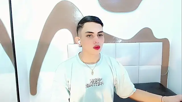 Daniela Pink  online show from 04/09/26, 06:46