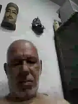 FabiQuilmes online show from 01/12/25, 03:39