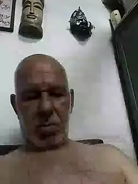 FabiQuilmes online show from 02/08/25, 02:04