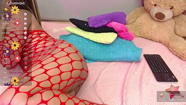 Snapshot of SheylaBrodhlei chatting on 03/15/25, 06:43 SheylaBrodhlei online show from 03/15/25, 06:43