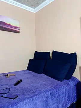 Fantasy1976 online show from 10/21/25, 02:51