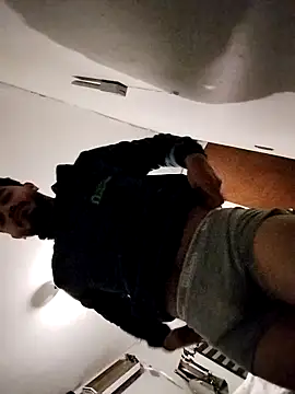 Snapshot of StripArt_ chatting on 12/02/25, 02:17 StripArt online show from 12/02/25, 02:17