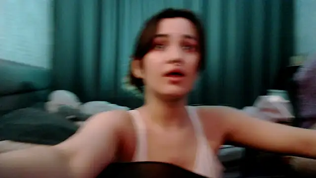 KiraYammy online show from 01/31/25, 04:06