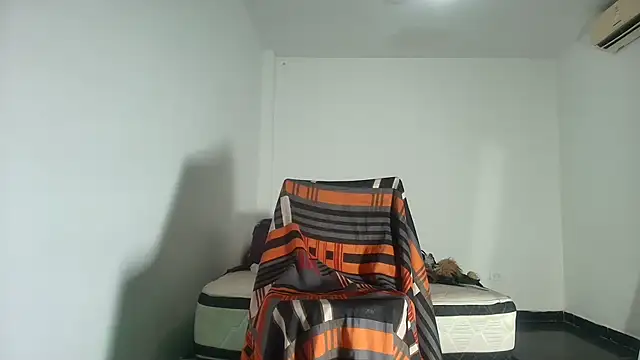 barbara anal squirt  online show from 06/25/26, 05:12
