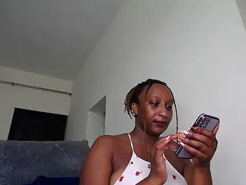 CarlaBeckky online show from 10/25/25, 04:46