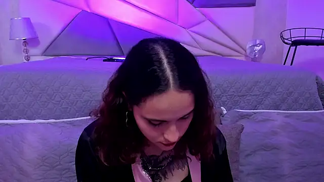 Snapshot of AnnyThompson_ chatting on 01/09/25, 08:44 AnnyThompson online show from 01/09/25, 08:44