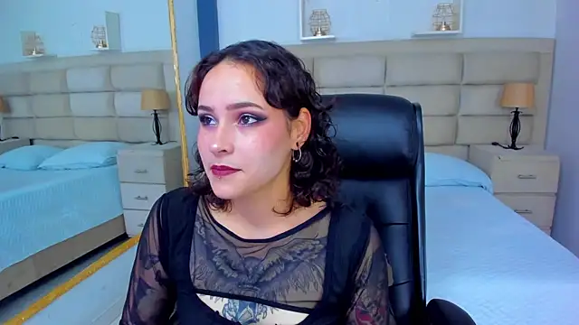 Snapshot of AnnyThompson_ chatting on 10/27/25, 09:08 AnnyThompson online show from 10/27/25, 09:08