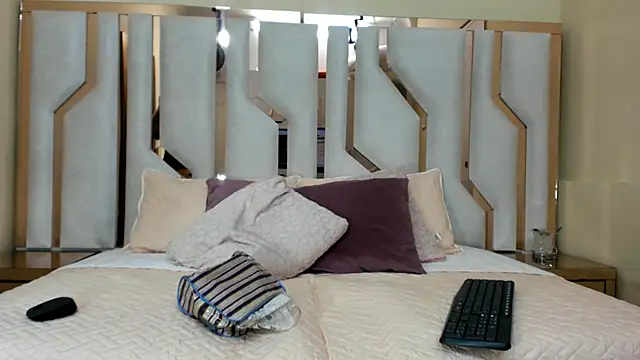 TifanyChill online show from 01/15/25, 09:41