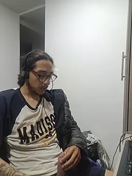 dirtytw0230 online show from 03/11/26, 09:04