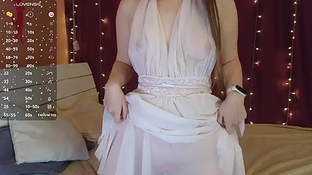 AnastasiiaFox online show from 10/12/25, 06:45